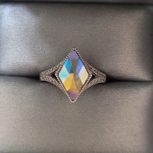 Fragrant Jewels Unicorn Tears Ring.